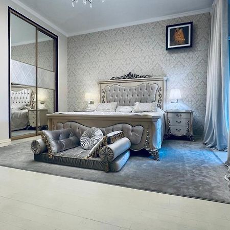 Luxury Design Apartments In The Center Of Kiev Kyiv Exterior foto
