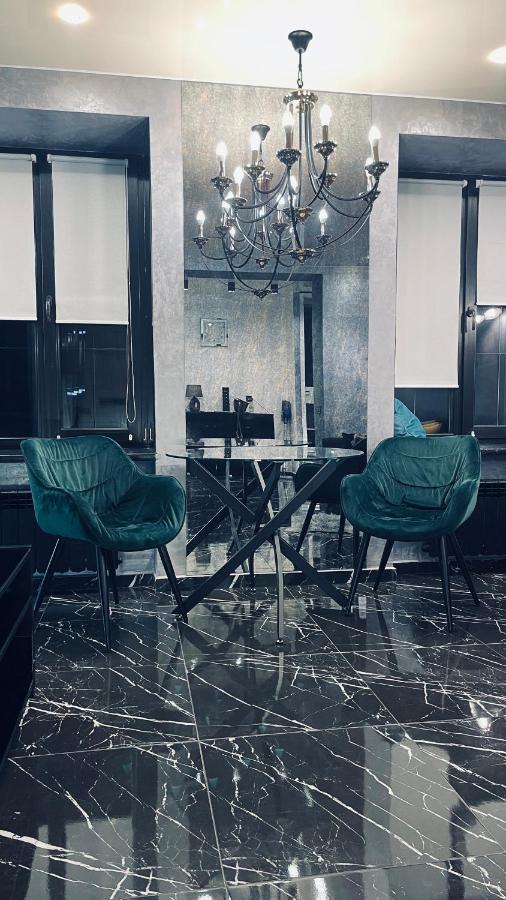 Luxury Design Apartments In The Center Of Kiev Kyiv Exterior foto